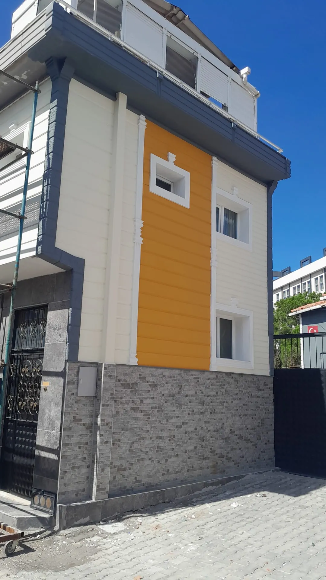 Sanat Panjur; Cam Balkon ve Panjur Sistemleri (2)