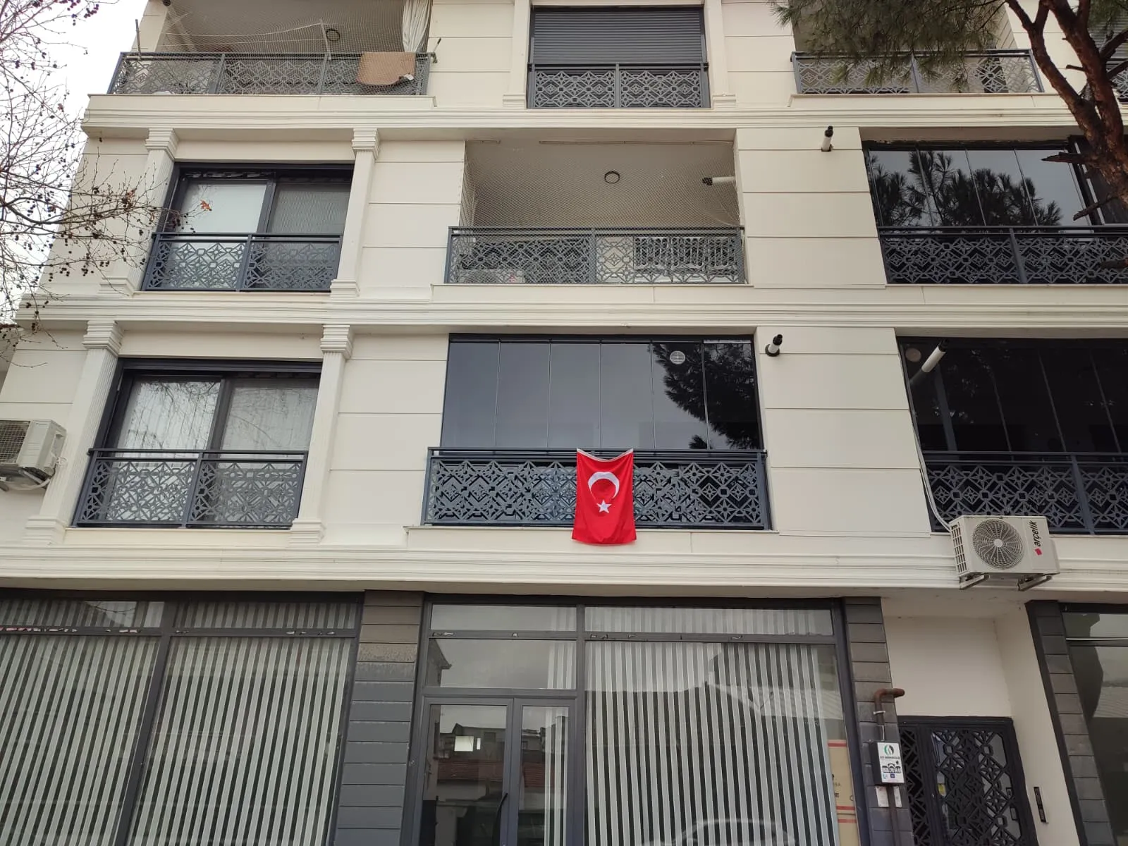 Sanat Panjur; Cam Balkon ve Panjur Sistemleri (14)